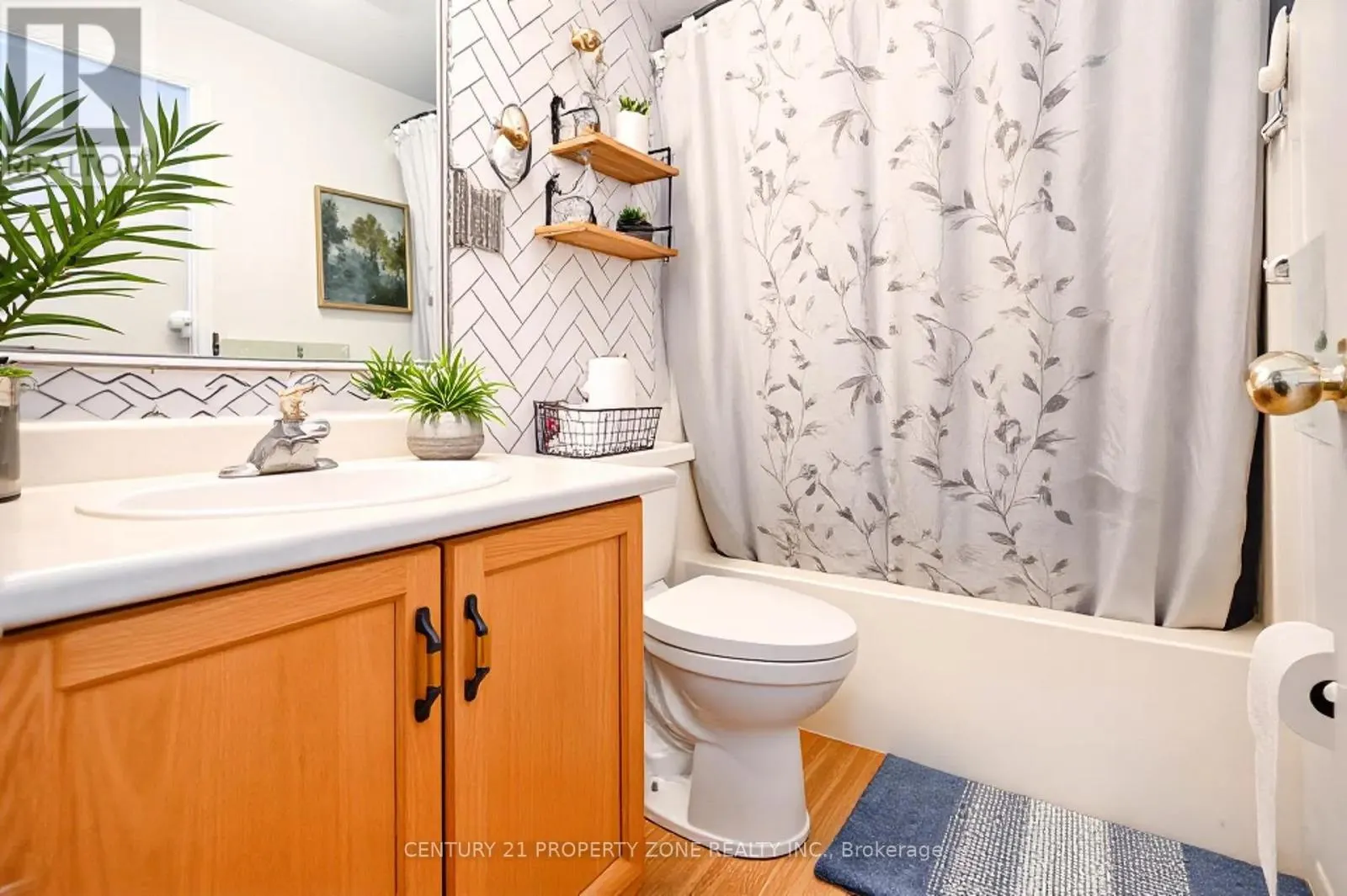 423 OLD NEWBURY LANE