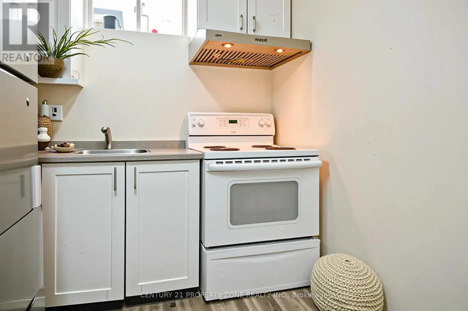 423 OLD NEWBURY LANE