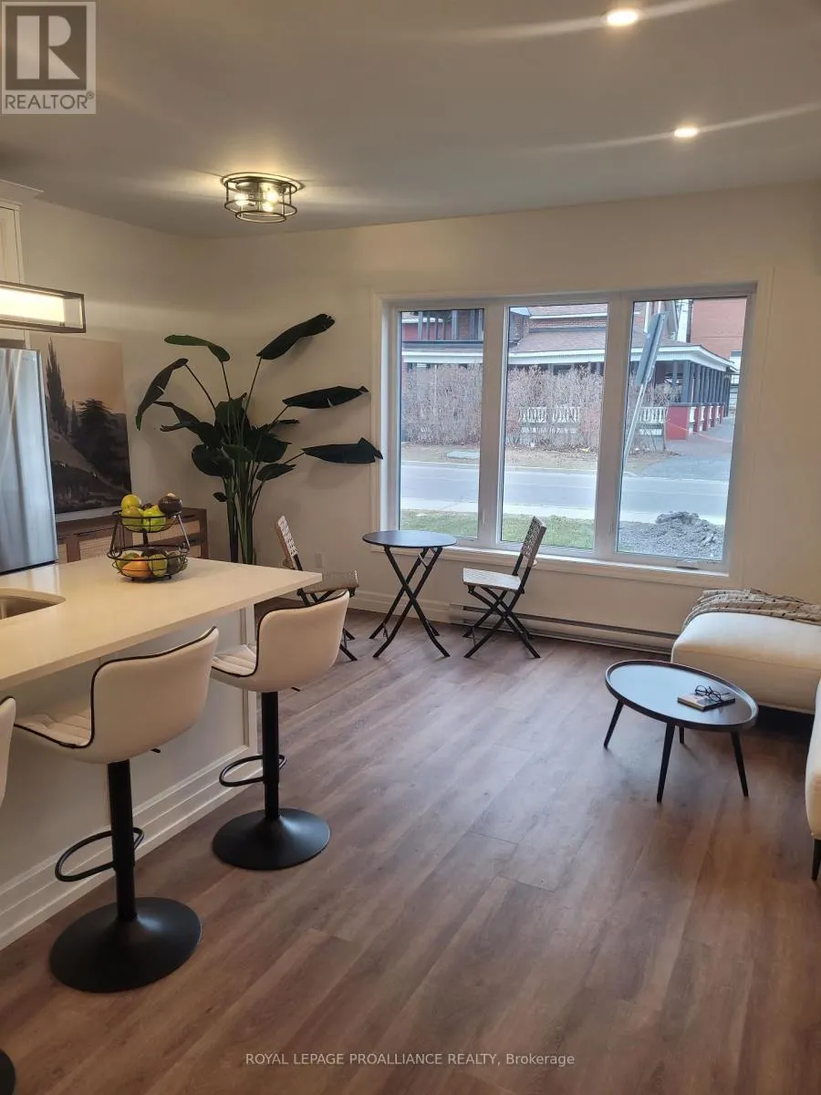 1 - 15 BAY STREET, #1