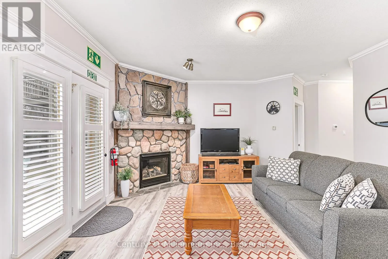 120 - 184 SNOWBRIDGE WAY, #120