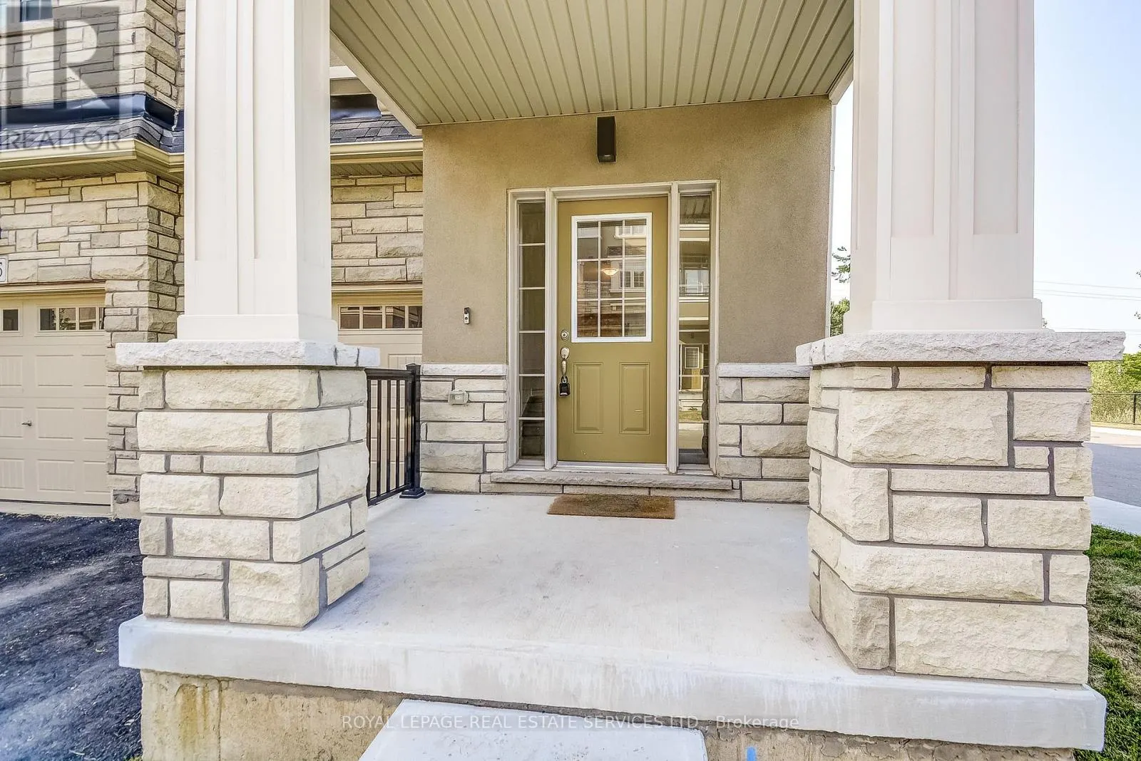 14 - 305 GARNER ROAD W