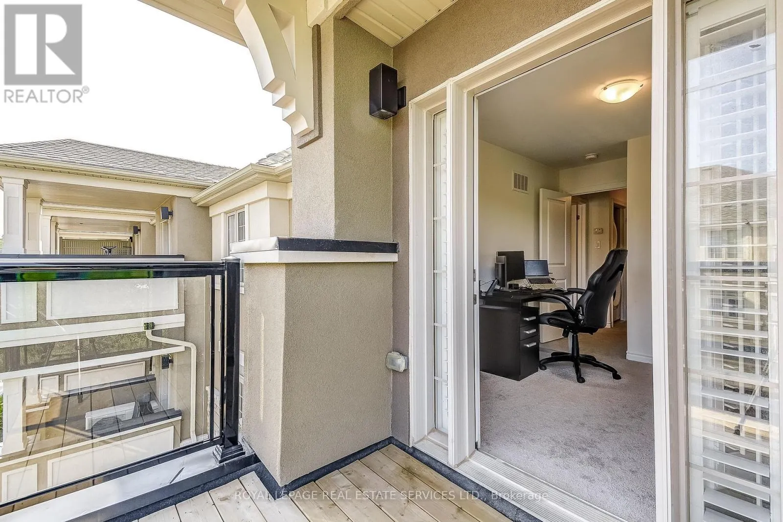 14 - 305 GARNER ROAD W