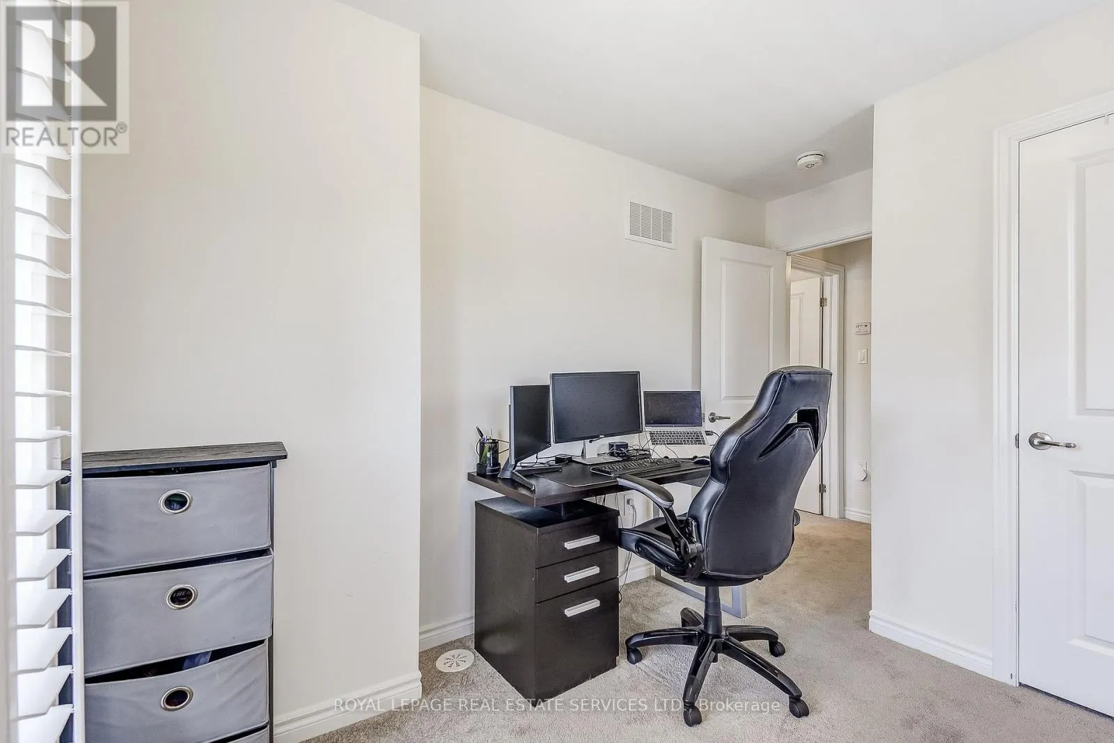 14 - 305 GARNER ROAD W