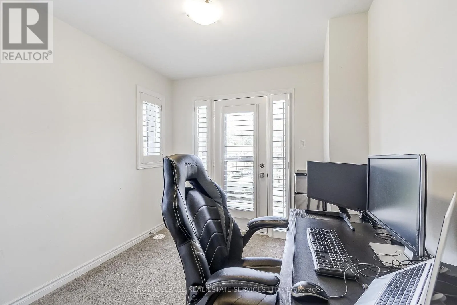 14 - 305 GARNER ROAD W