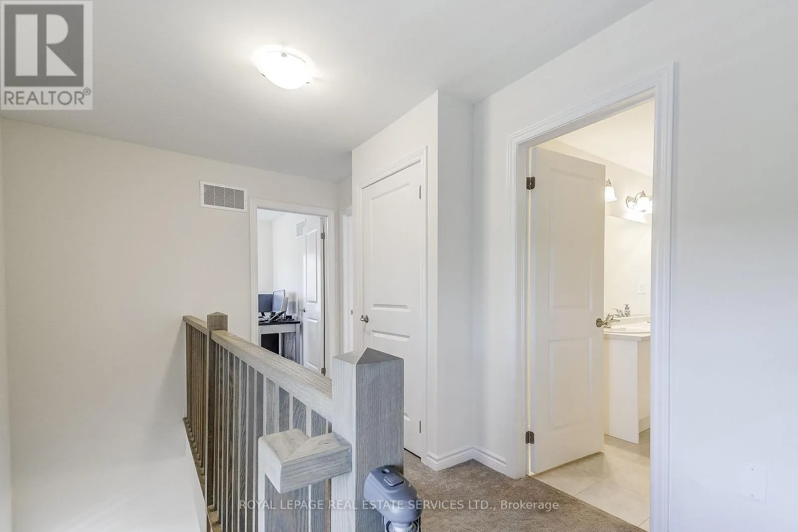 14 - 305 GARNER ROAD W