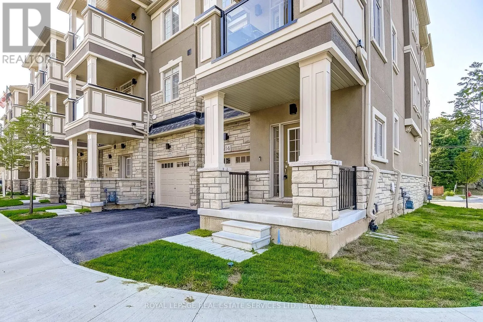 14 - 305 GARNER ROAD W