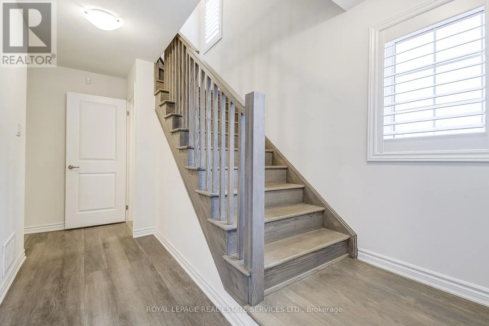 14 - 305 GARNER ROAD W