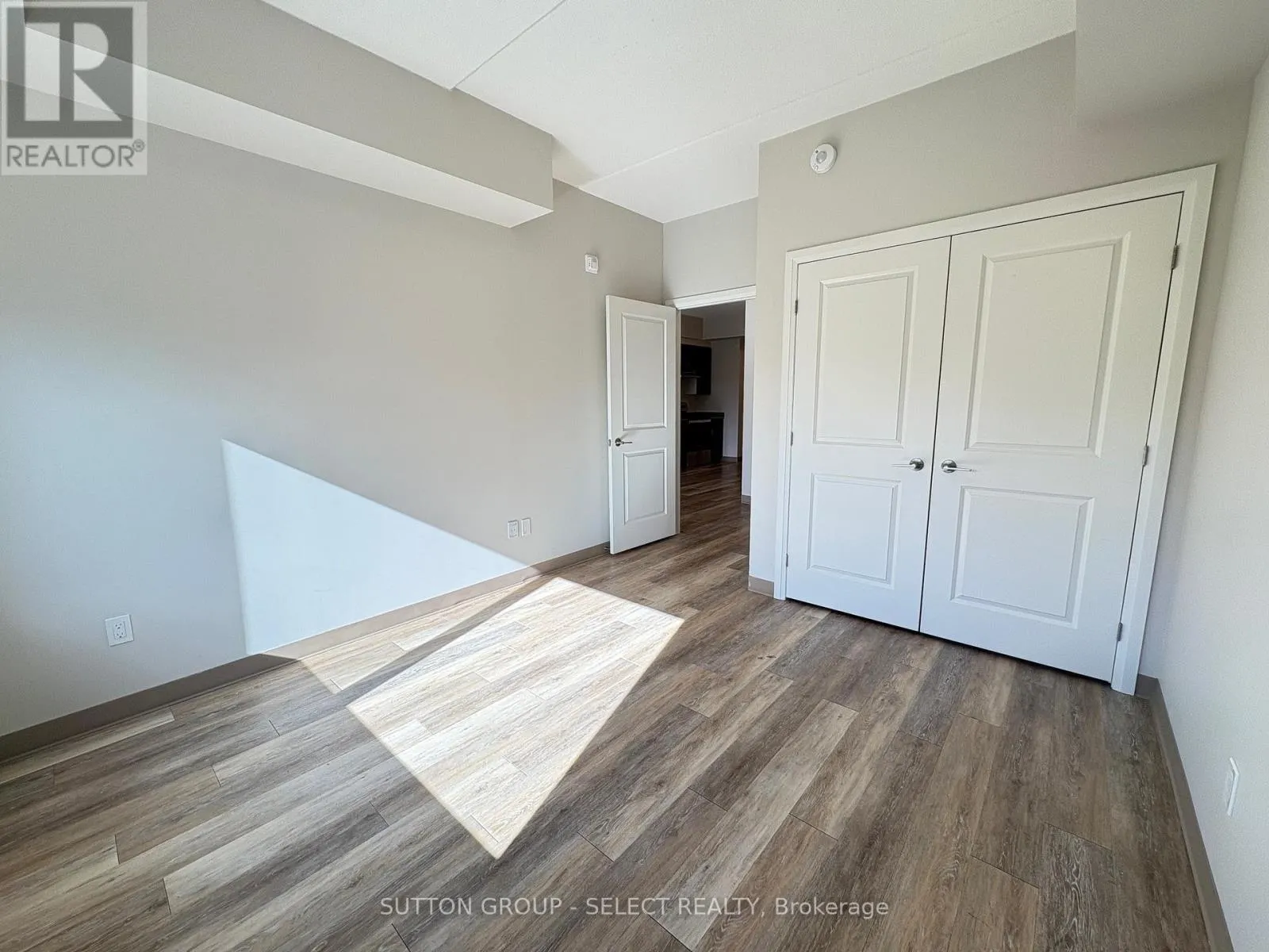 703 - 99 POND MILLS ROAD, #703