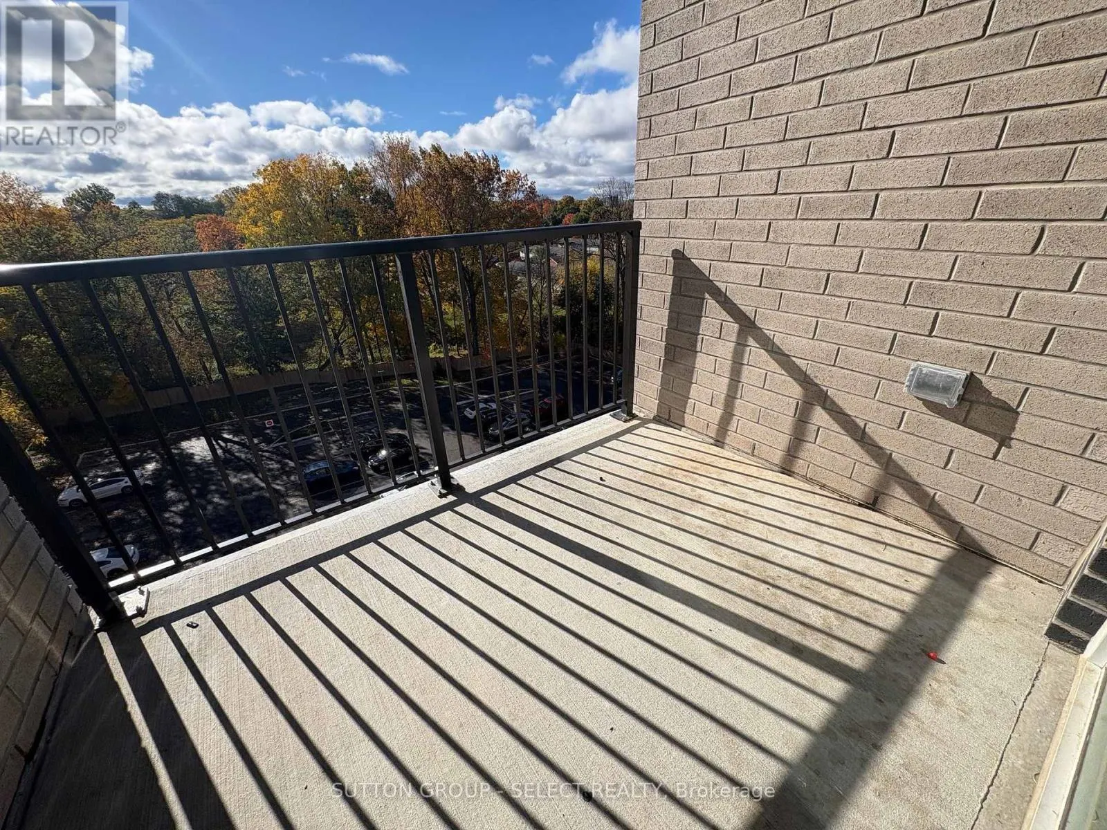 703 - 99 POND MILLS ROAD, #703