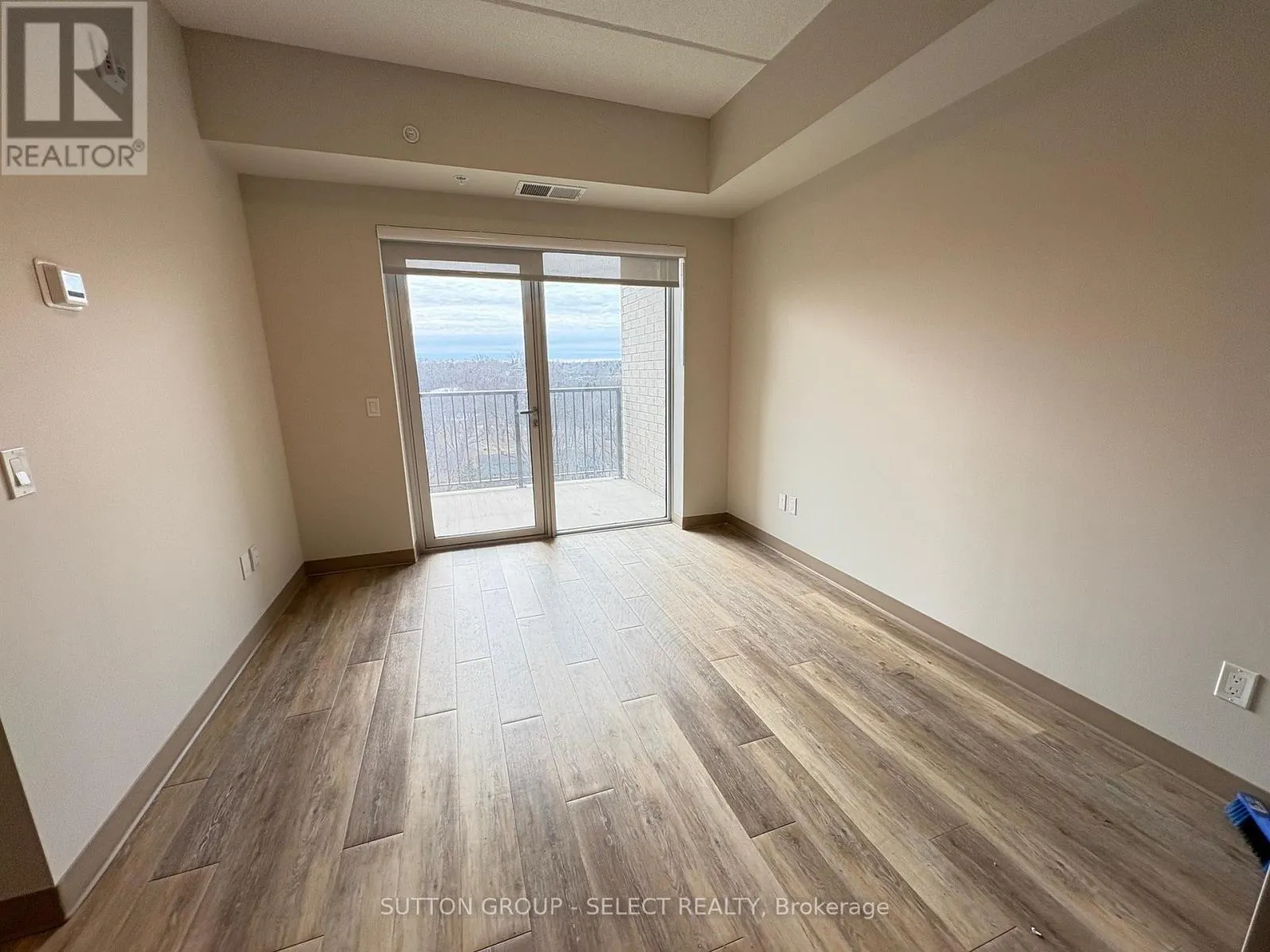 703 - 99 POND MILLS ROAD, #703