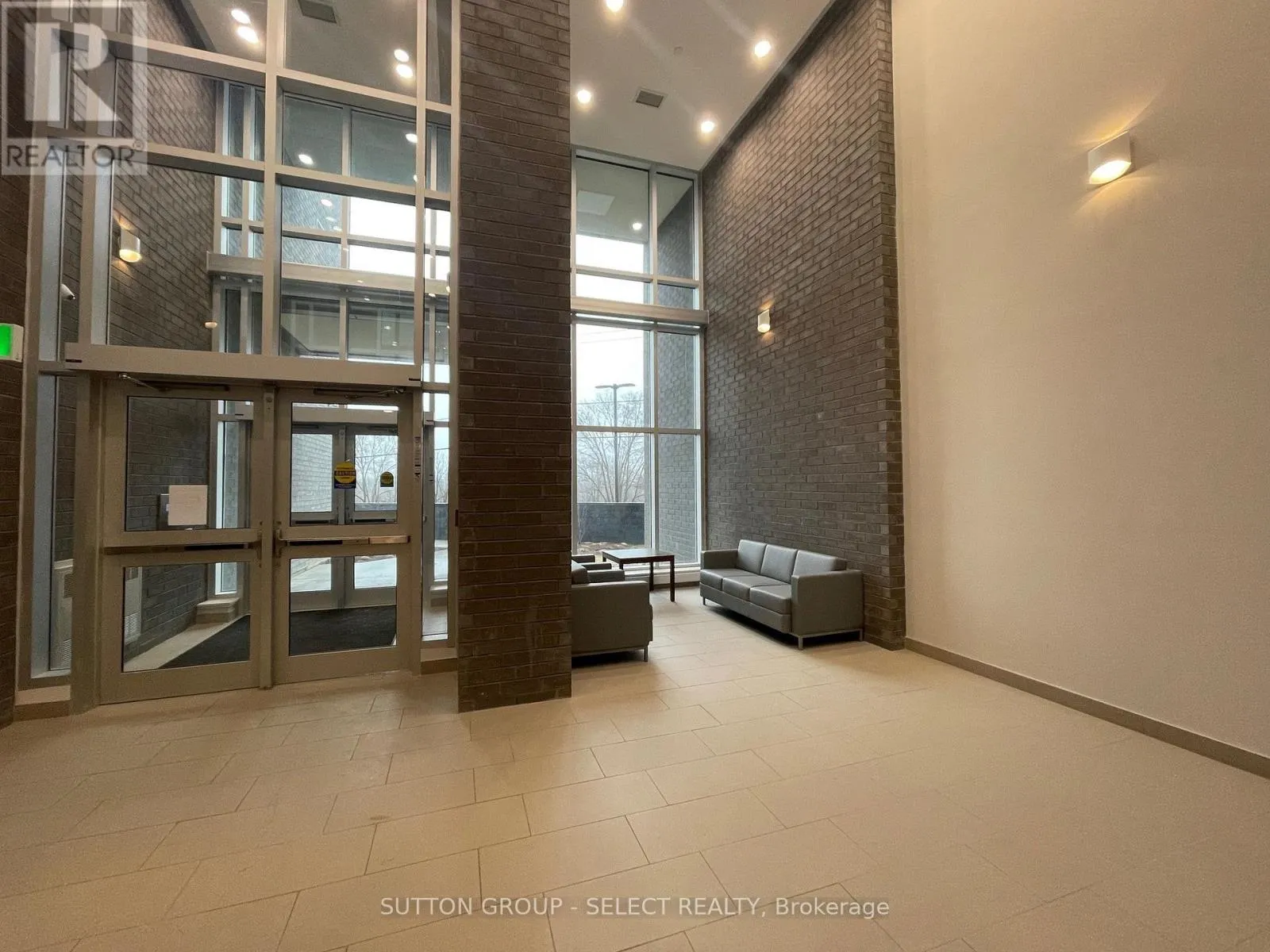 703 - 99 POND MILLS ROAD, #703