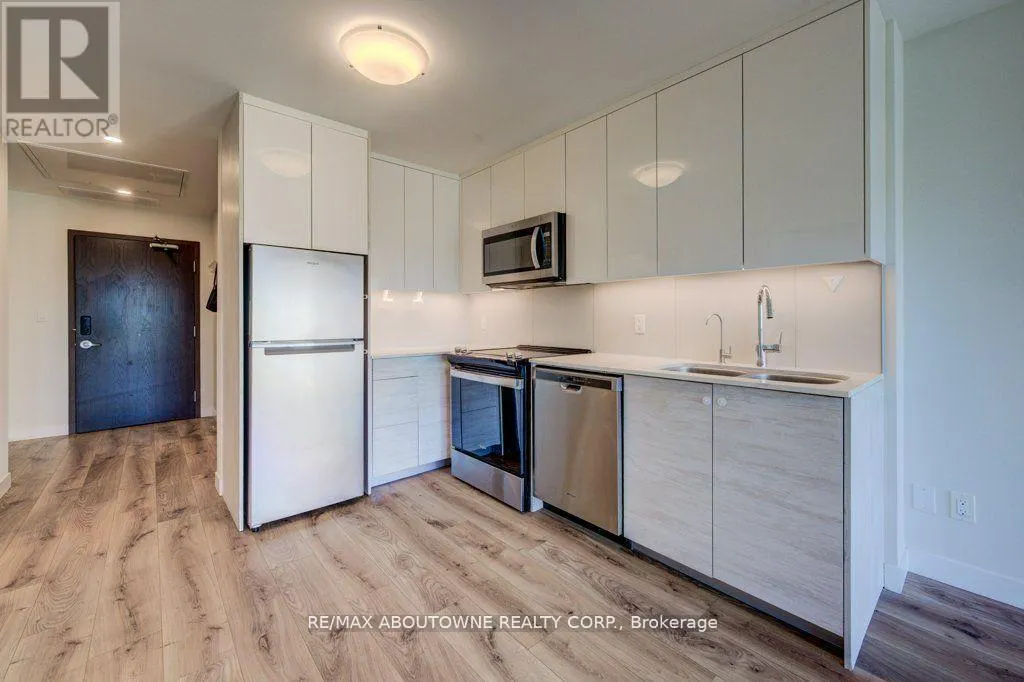 903 - 60 FREDERICK STREET