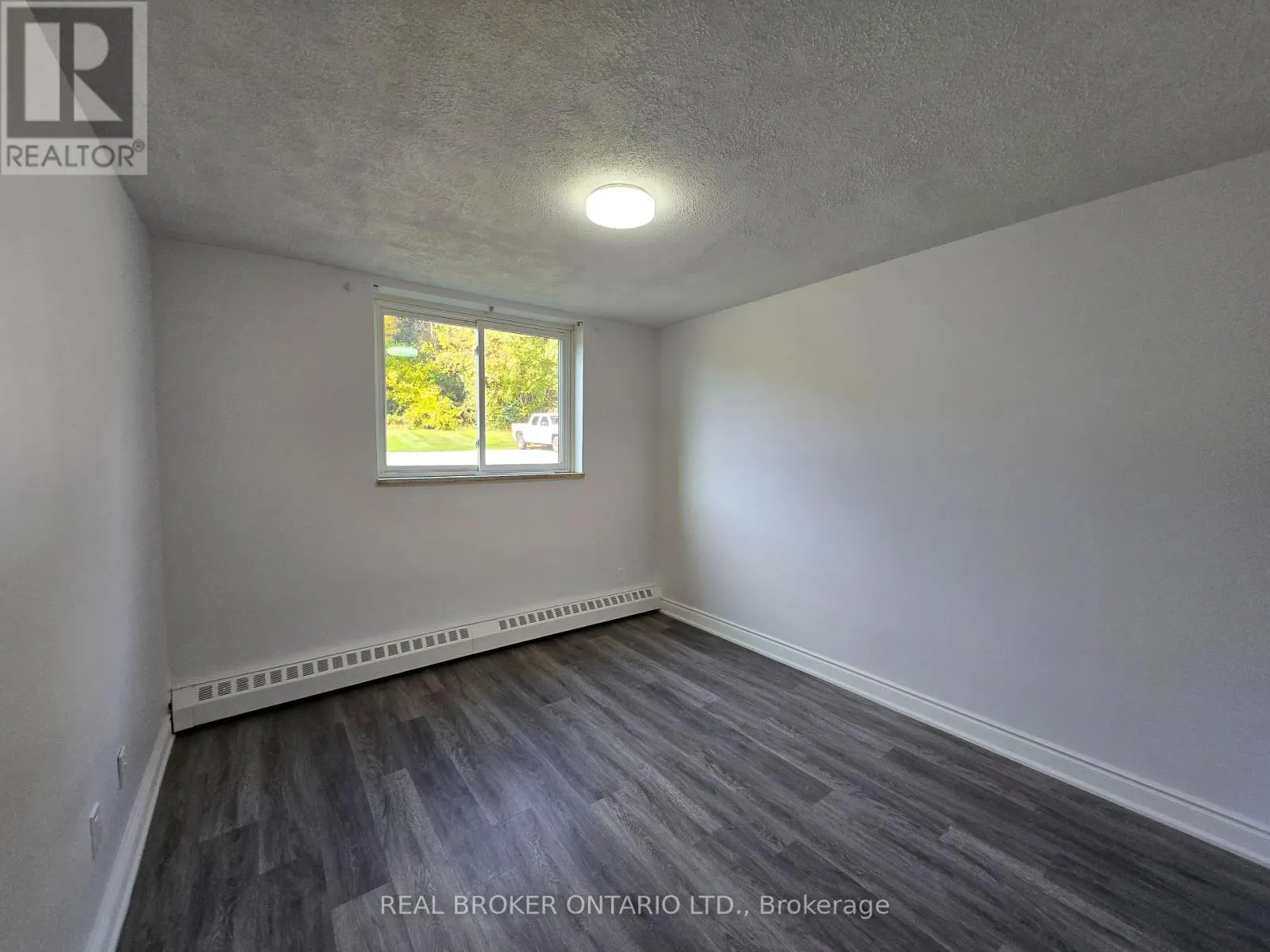 APT # 102 - 11 WELLINGTON RD 124