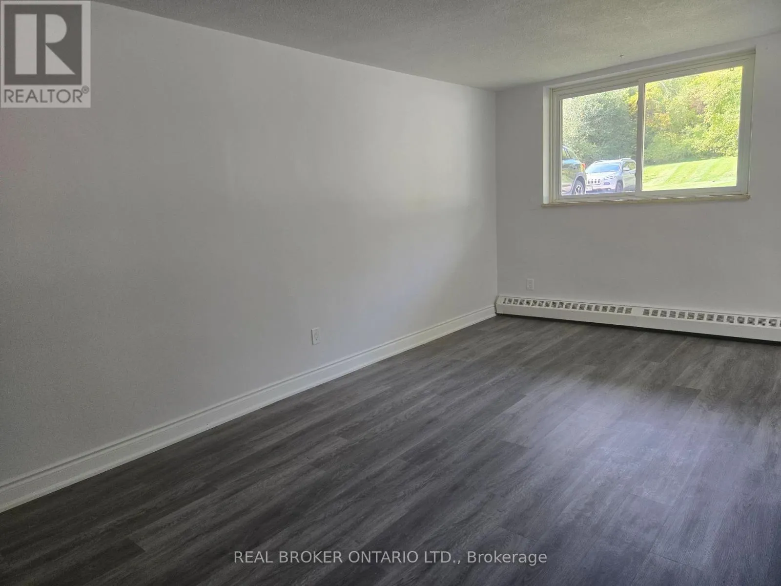 APT # 102 - 11 WELLINGTON RD 124