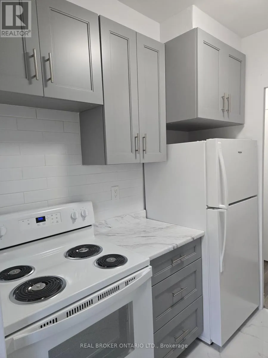 APT # 102 - 11 WELLINGTON RD 124