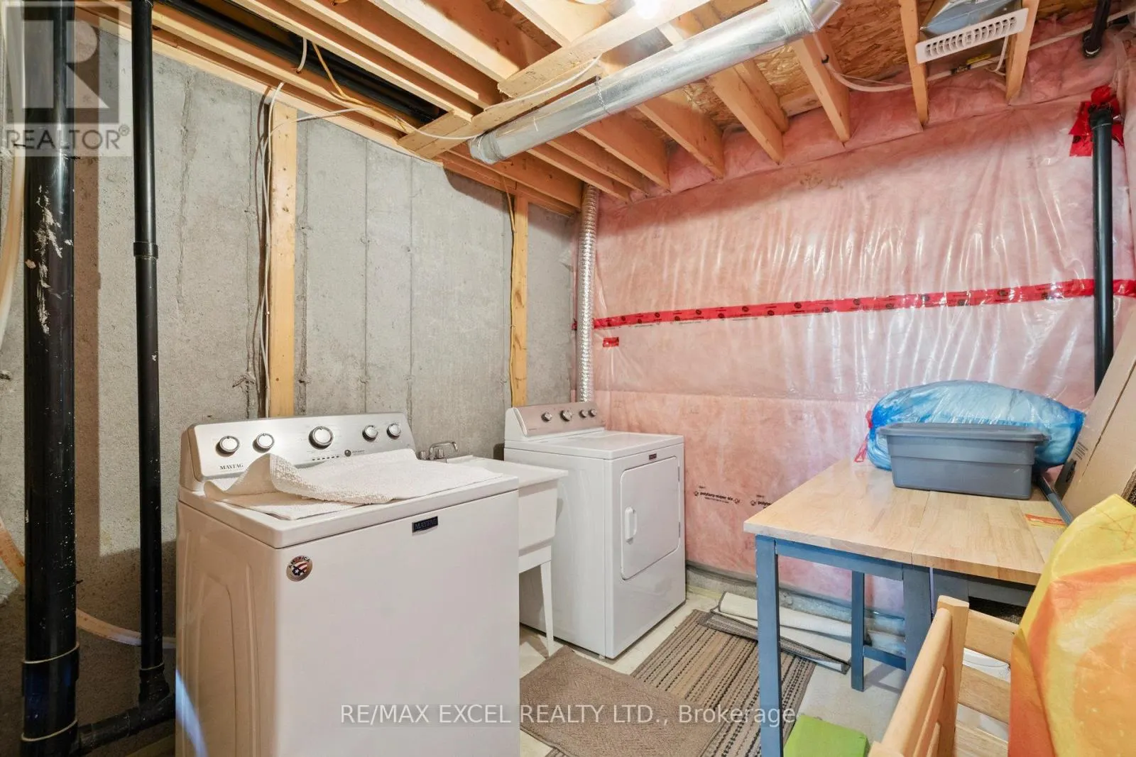 6401 SHAPTON CRESCENT