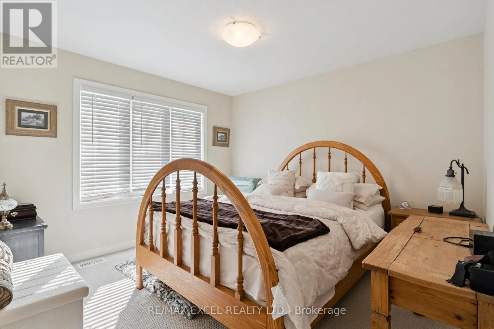 6401 SHAPTON CRESCENT