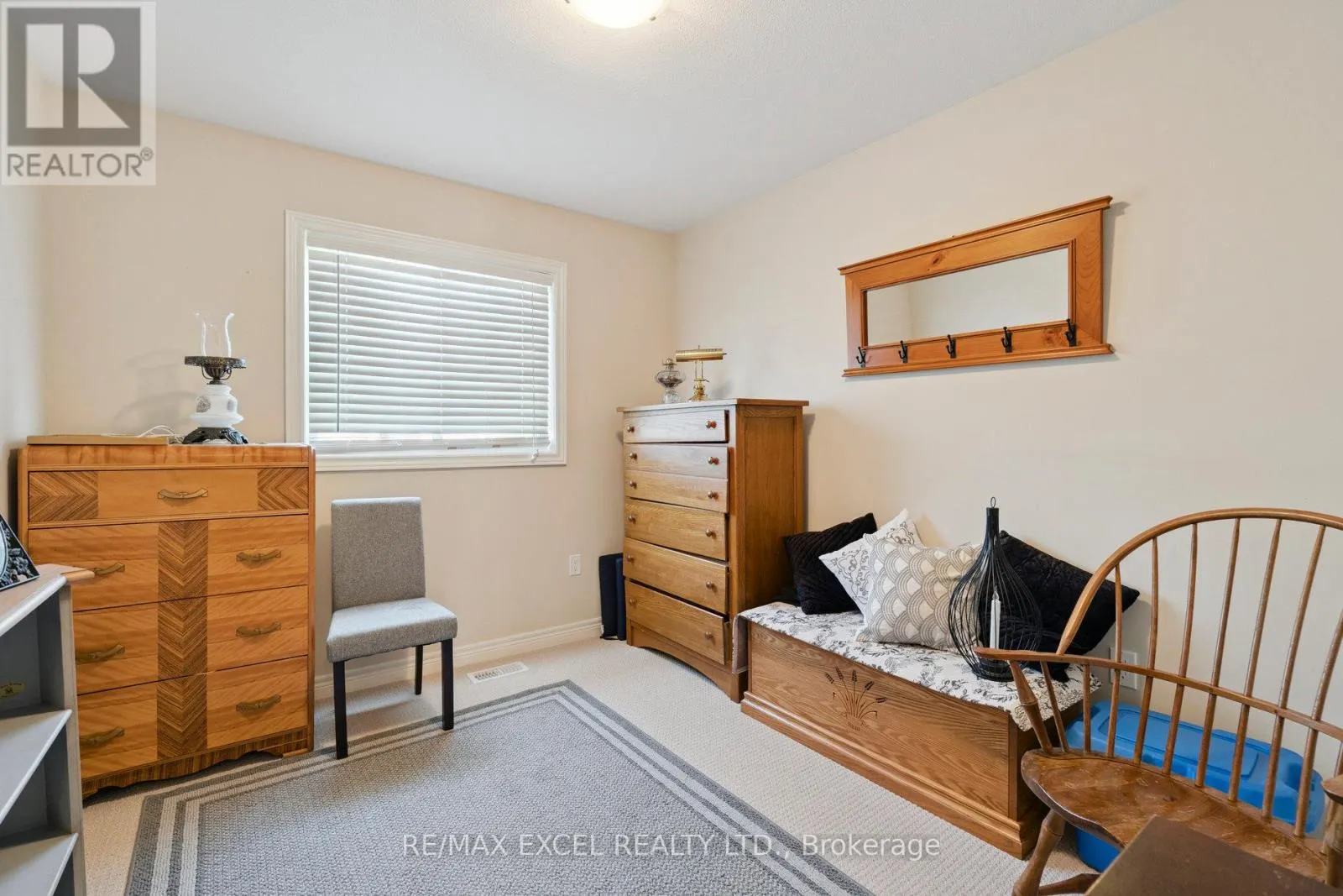 6401 SHAPTON CRESCENT