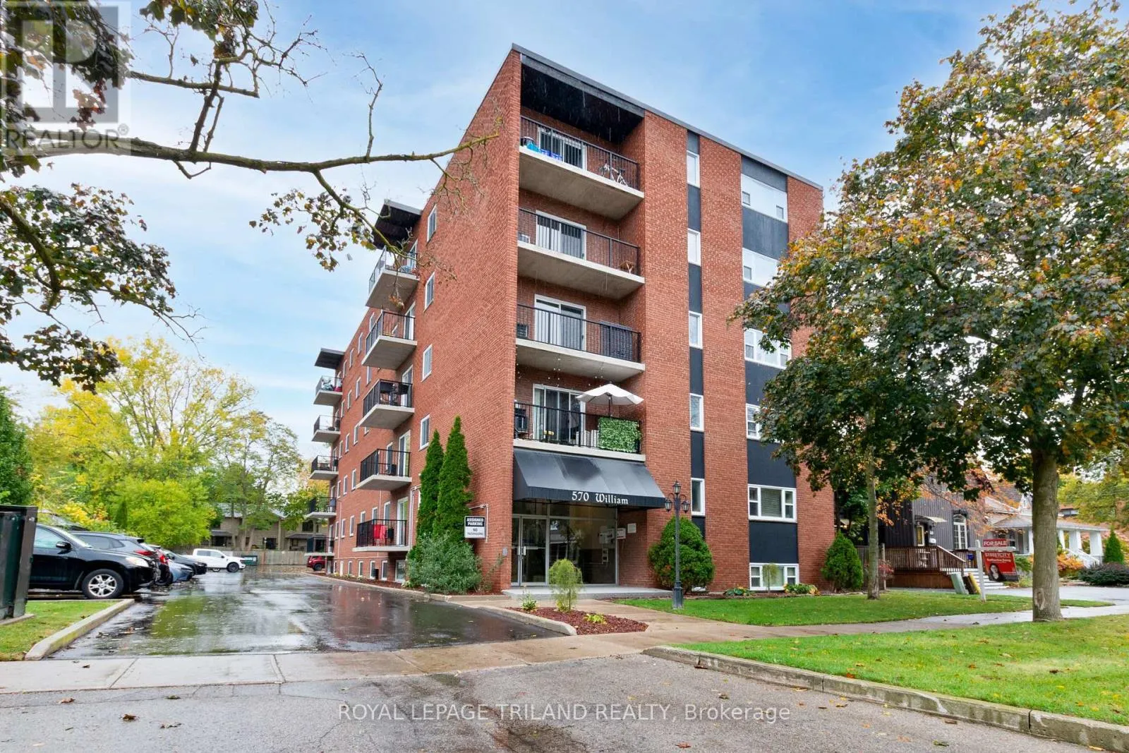 404 - 570 WILLIAM STREET, #404