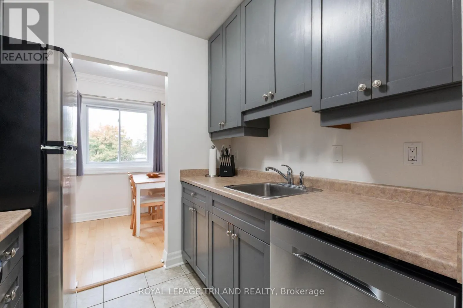 404 - 570 WILLIAM STREET, #404