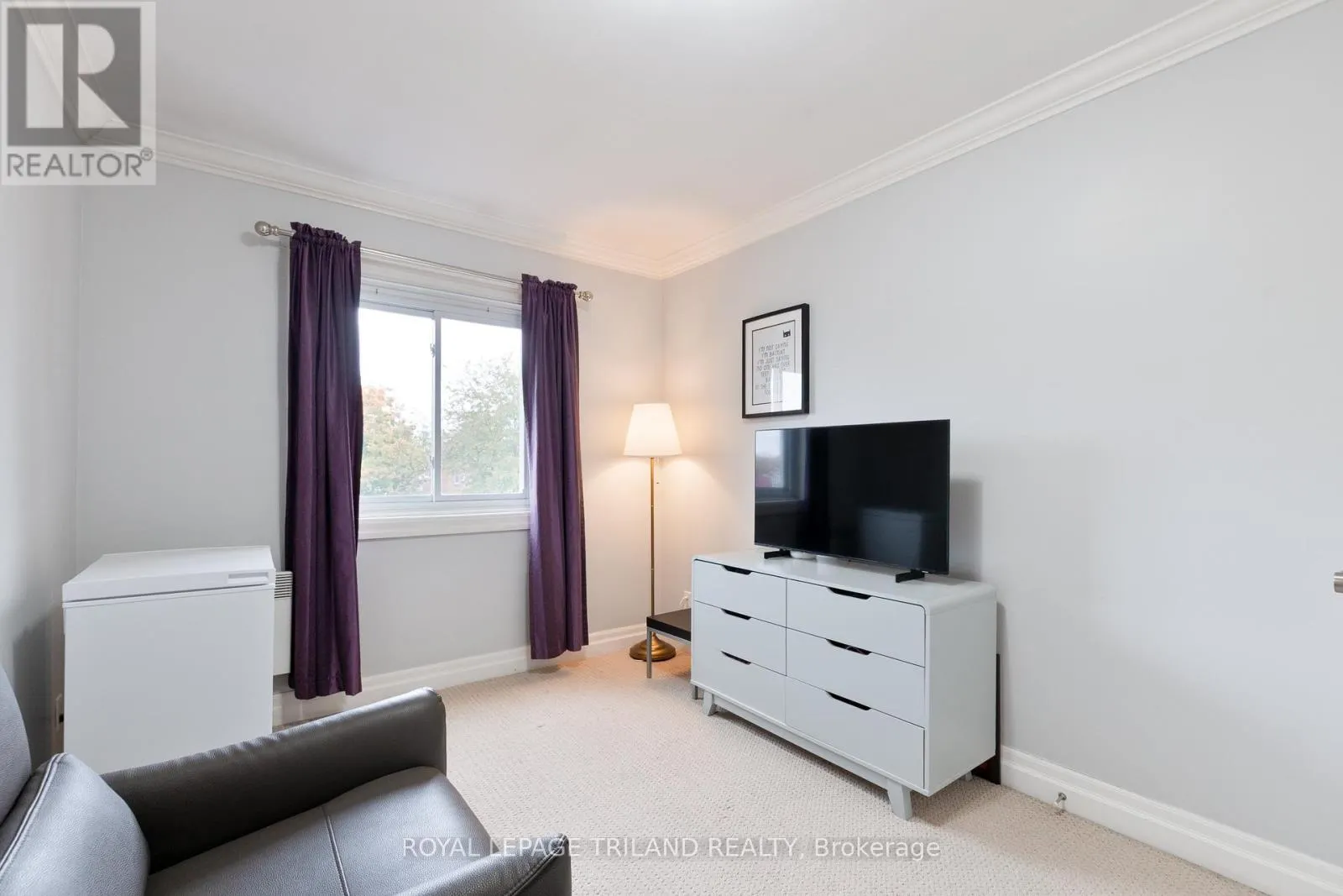 404 - 570 WILLIAM STREET, #404