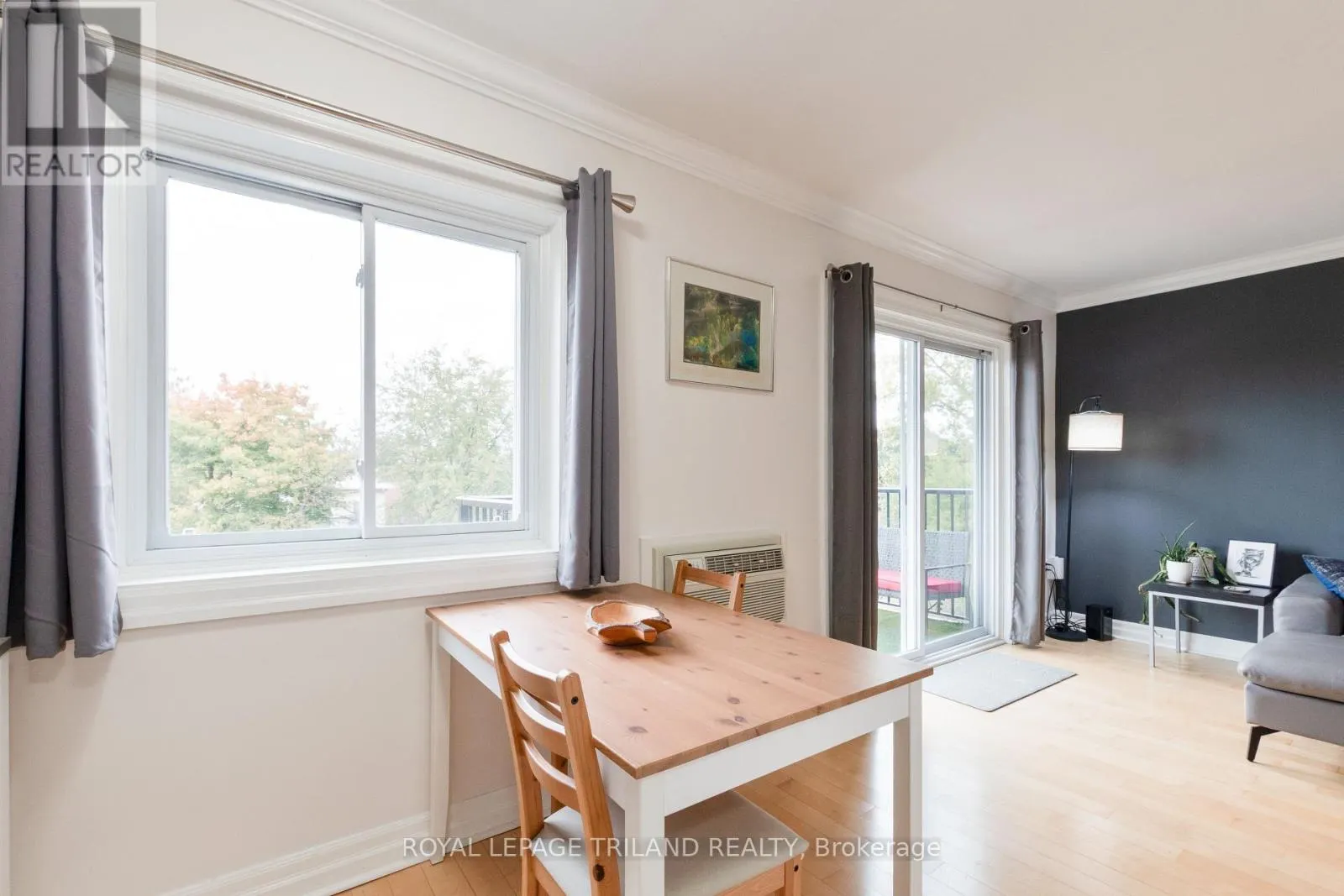 404 - 570 WILLIAM STREET, #404