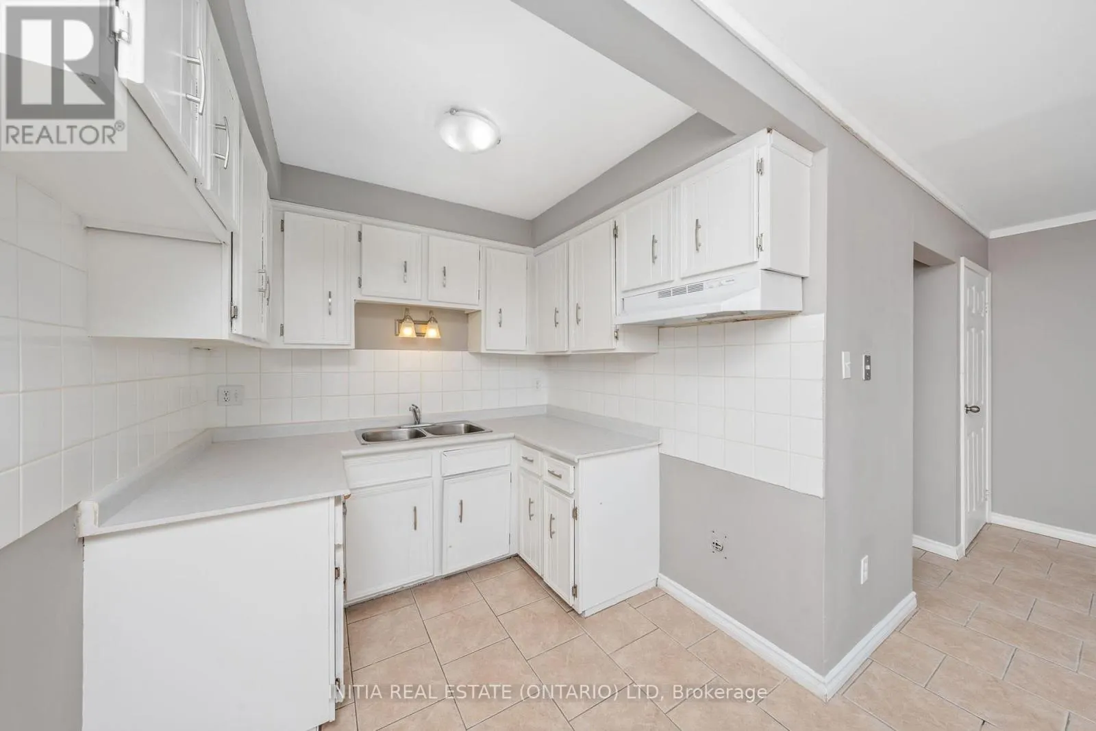 98 - 348 CAMERON STREET, #98