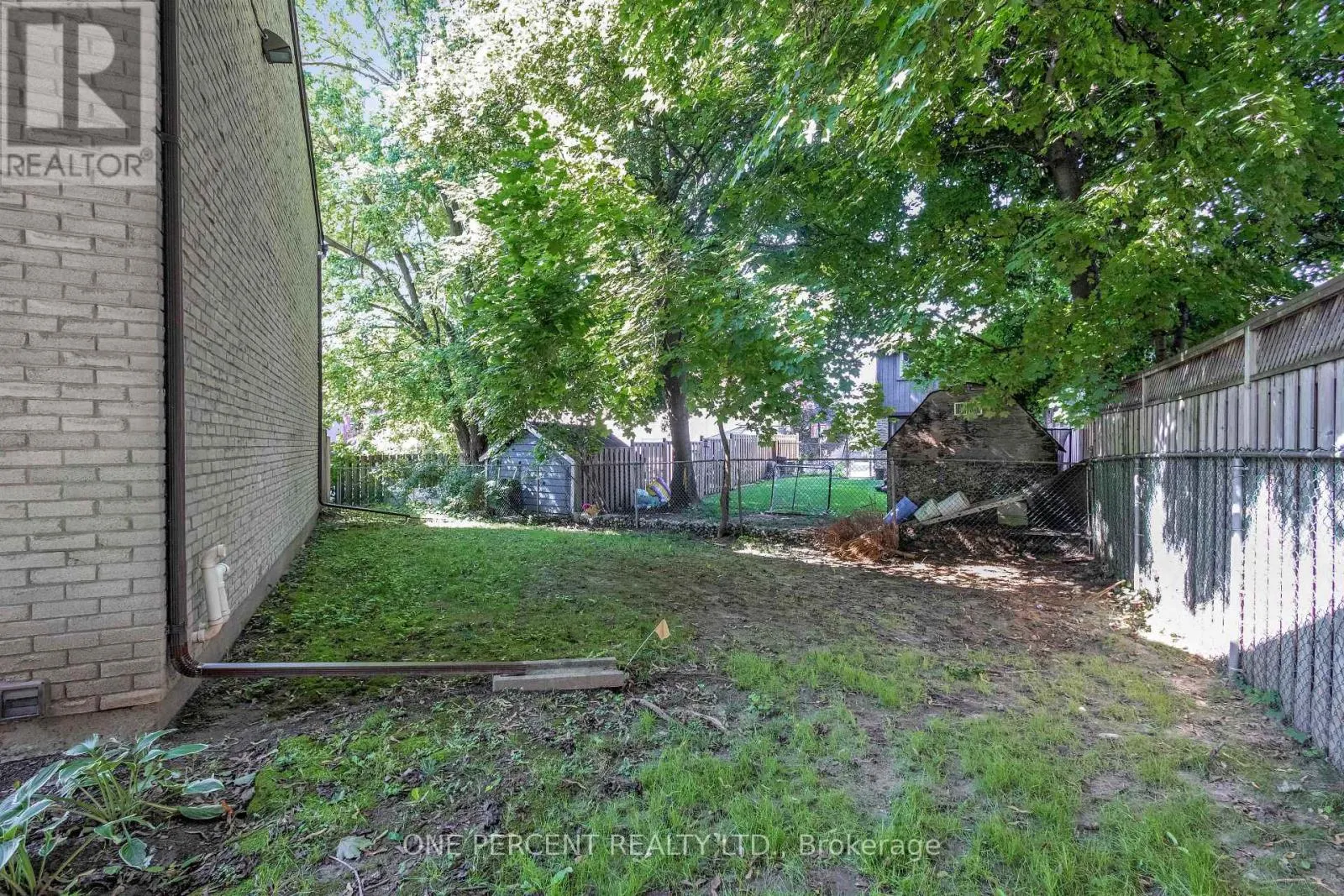 40 - 215 GLAMIS ROAD