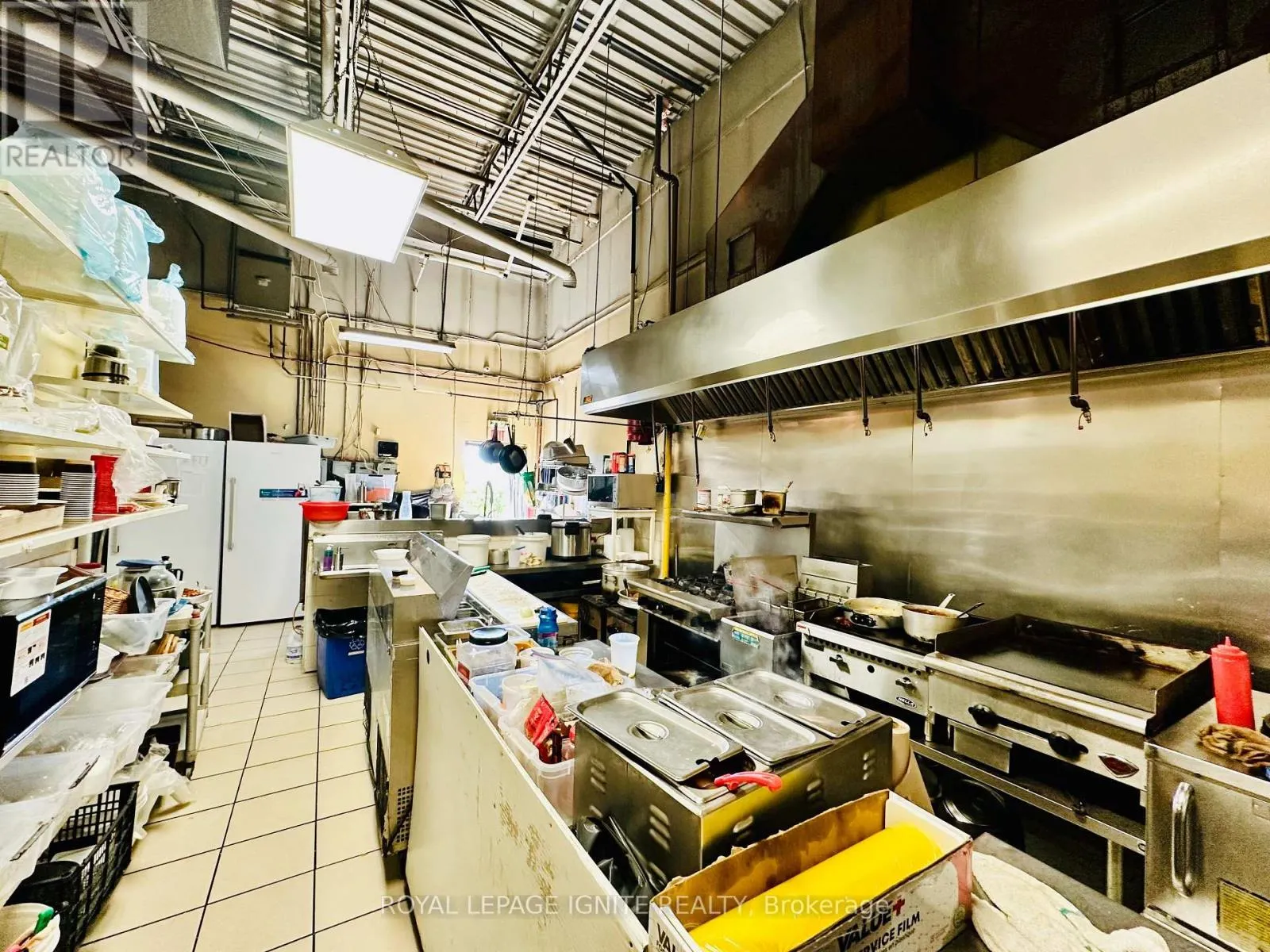 15 - 900 JAMIESON PARKWAY