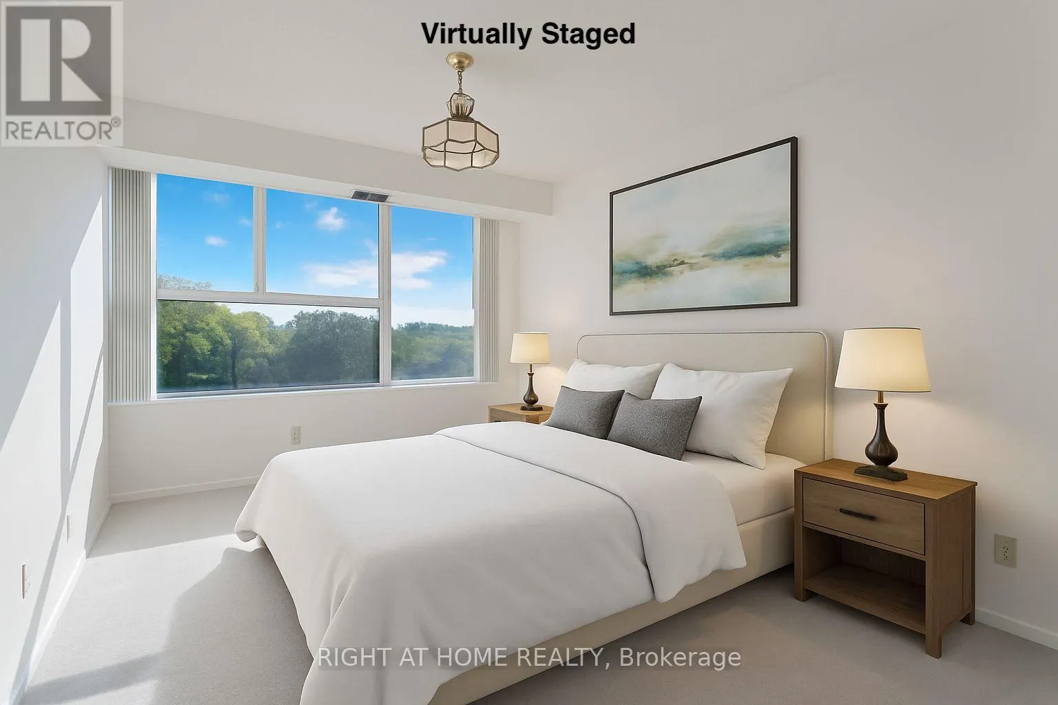 204 - 7 GALE CRESCENT