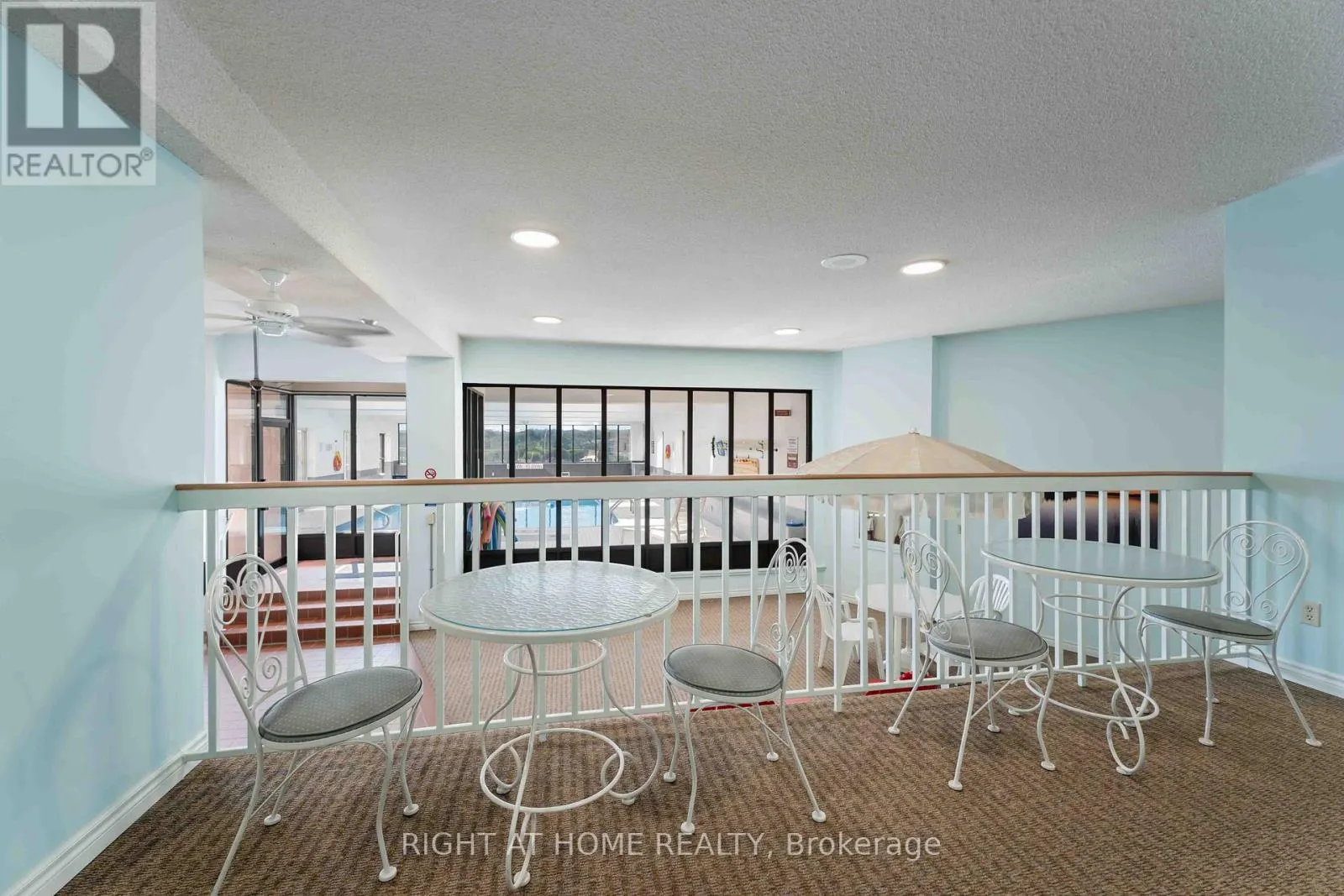 204 - 7 GALE CRESCENT