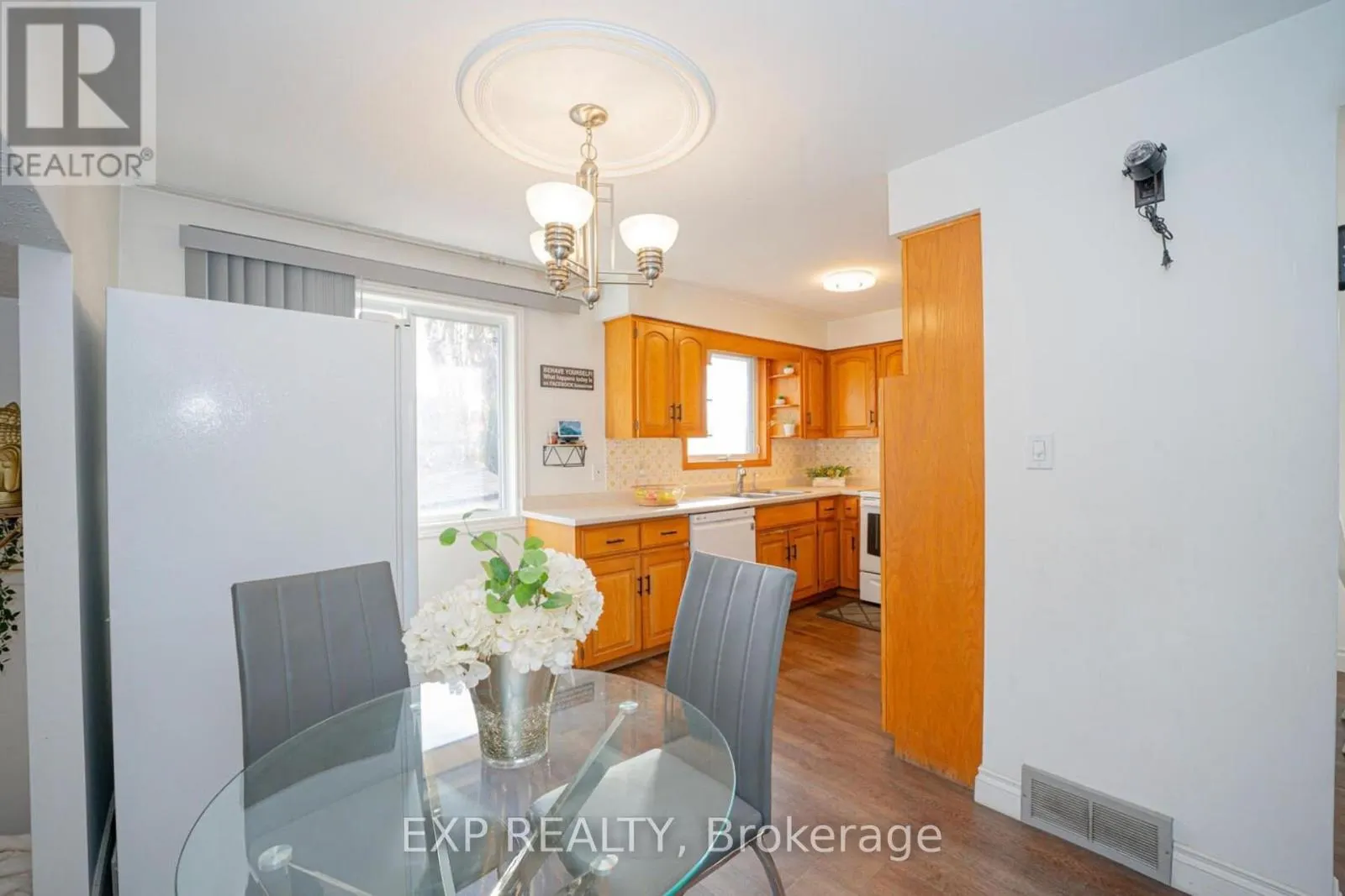 84 WIMBLETON CRESCENT