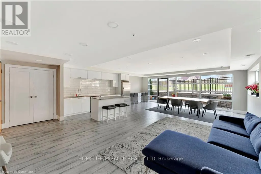 107 - 15 PRINCE ALBERT BOULEVARD