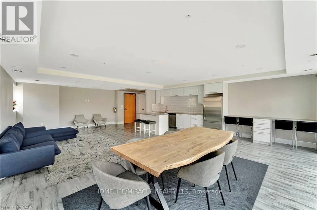 107 - 15 PRINCE ALBERT BOULEVARD