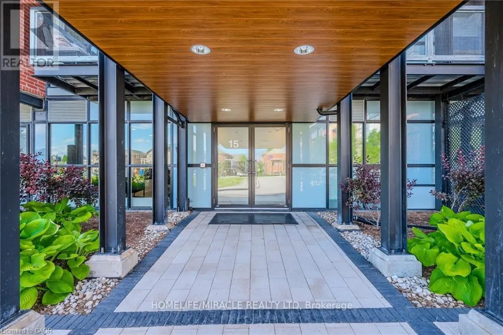 107 - 15 PRINCE ALBERT BOULEVARD