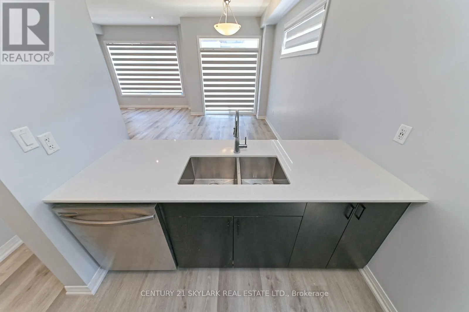 105 - 461 BLACKBURN DRIVE