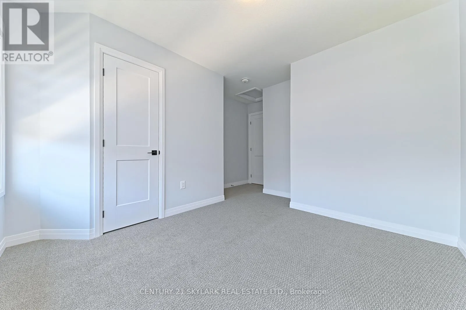 105 - 461 BLACKBURN DRIVE