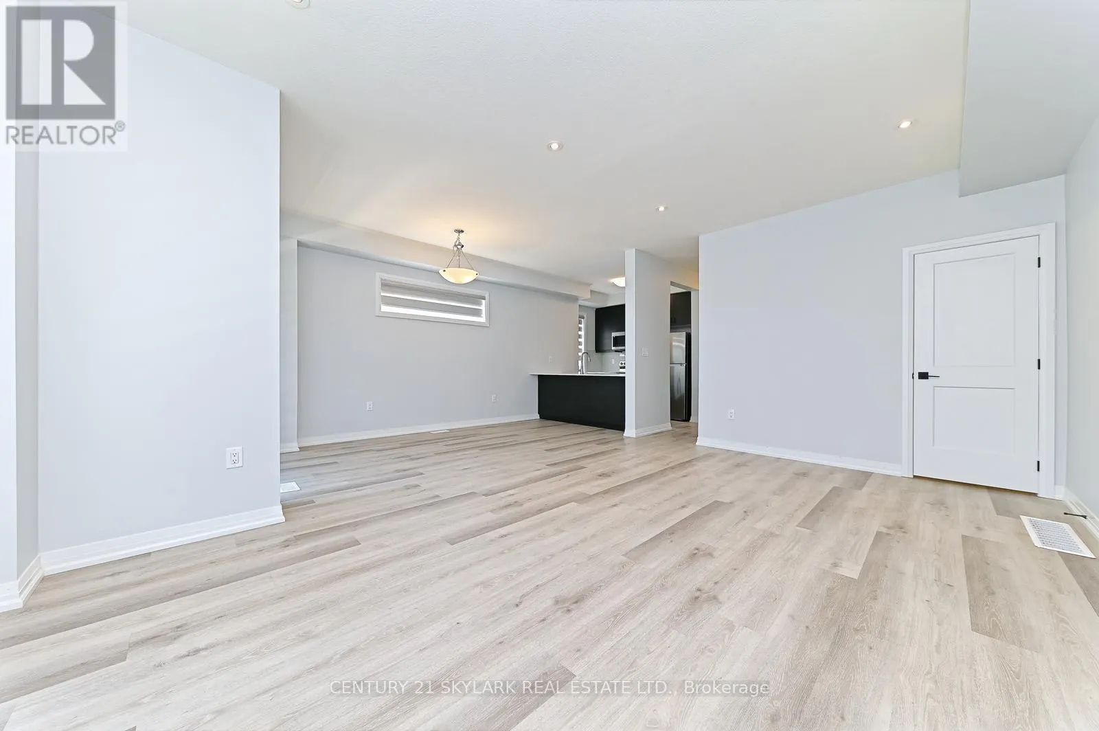 105 - 461 BLACKBURN DRIVE