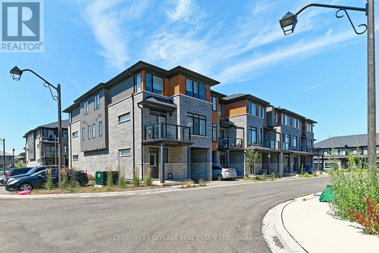 105 - 461 BLACKBURN DRIVE