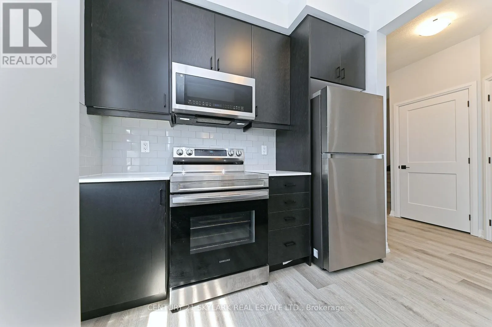 105 - 461 BLACKBURN DRIVE