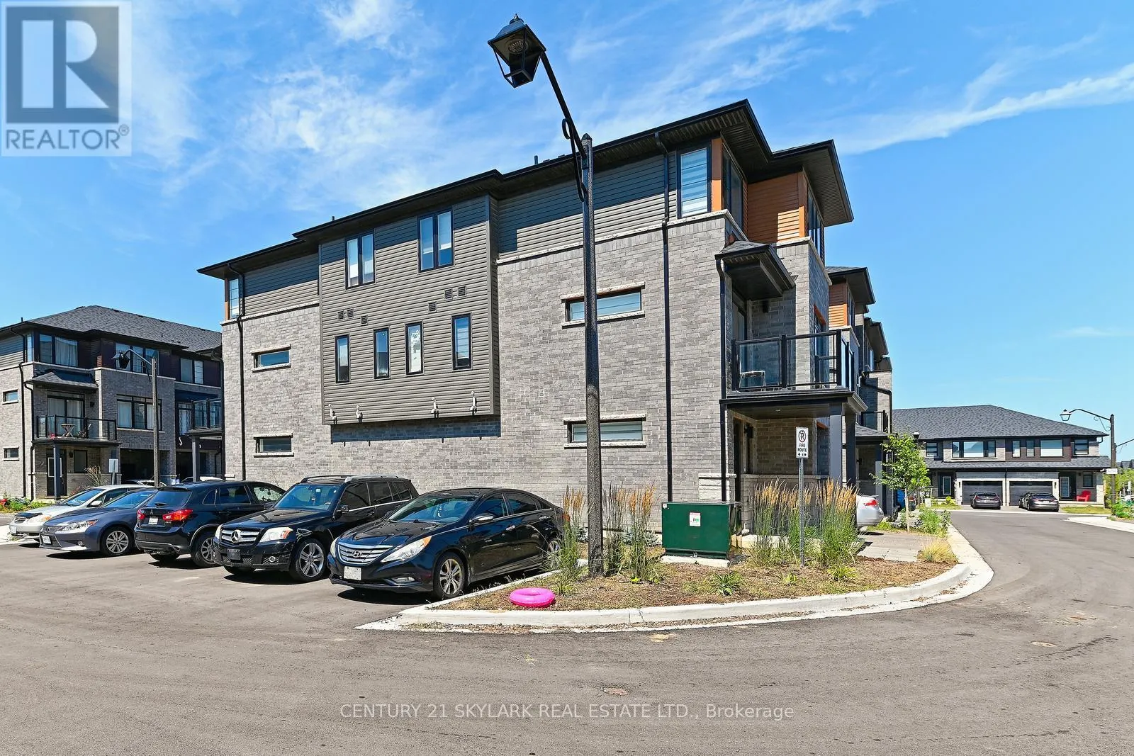 105 - 461 BLACKBURN DRIVE