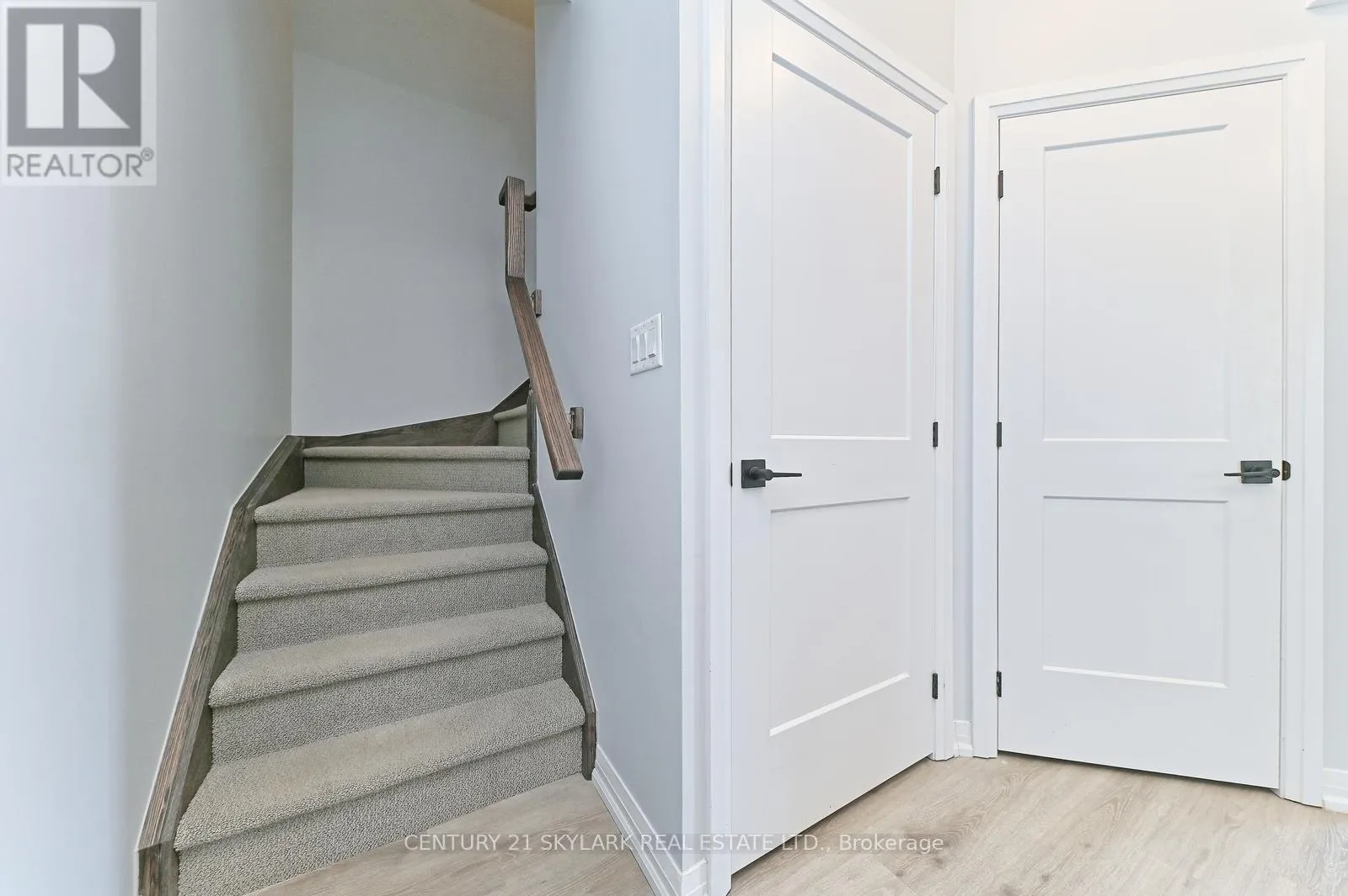 105 - 461 BLACKBURN DRIVE