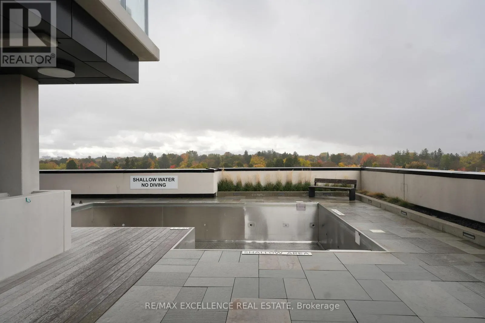 1002 - 181 KING STREET