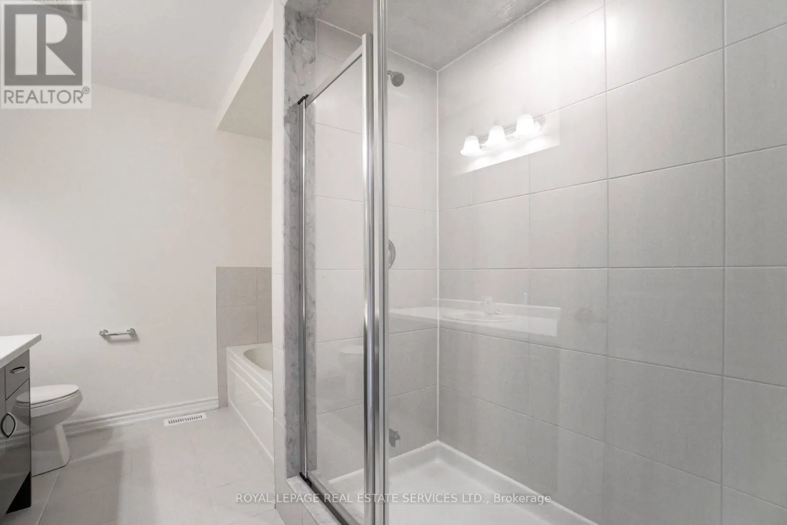 2 - 515 GARNER ROAD W