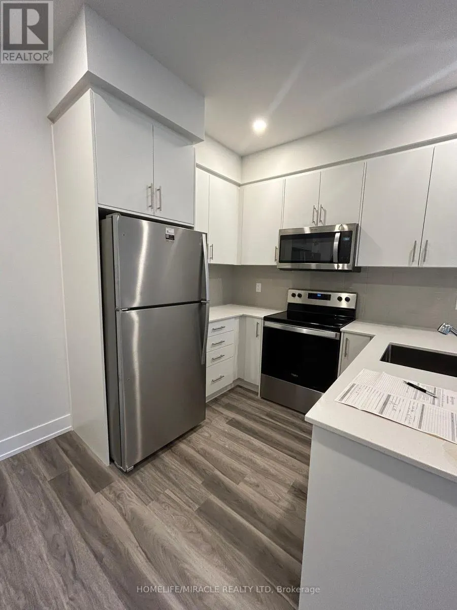 221 - 1100 LACKNER PLACE