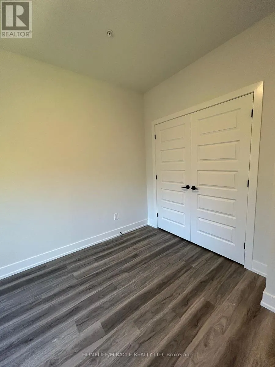 221 - 1100 LACKNER PLACE