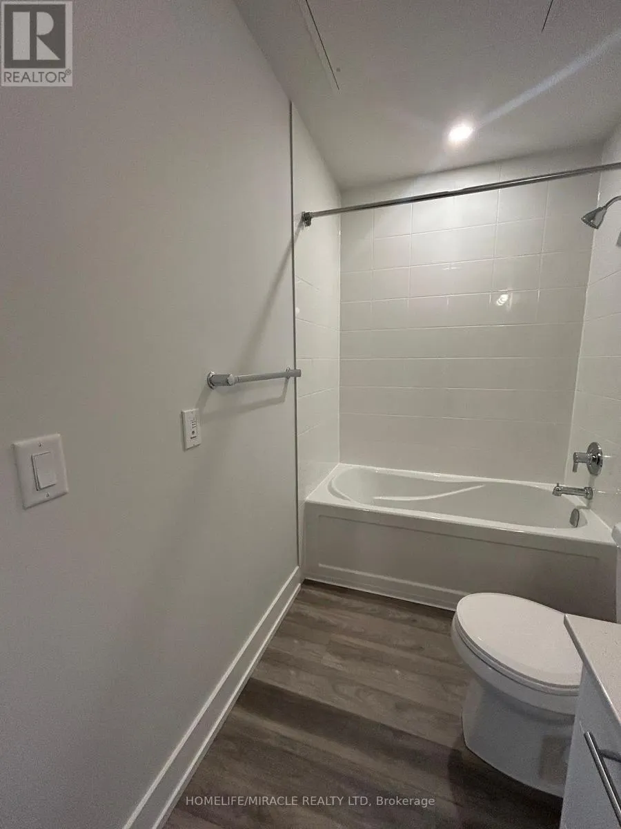 221 - 1100 LACKNER PLACE