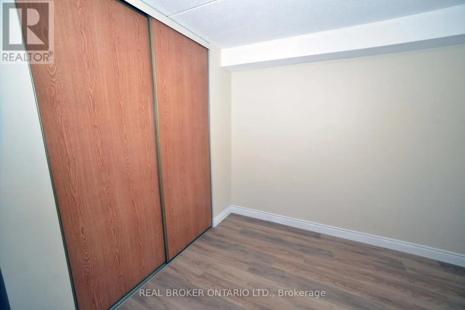 APT 5 - 15 WELLINGTON RD 124