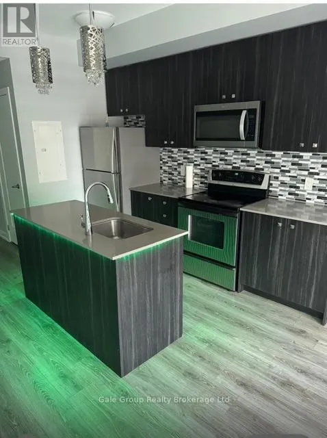 71 - 10 PALACE STREET, #71