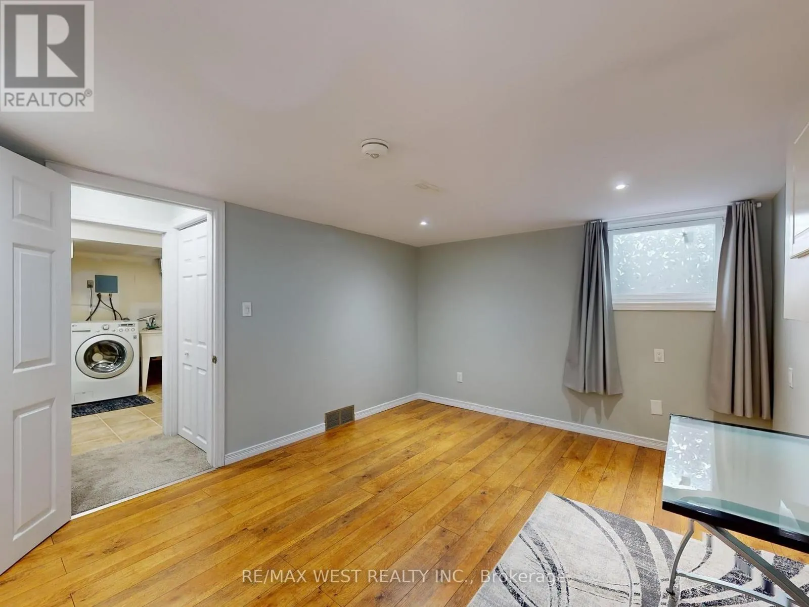 187 BROKEN OAK CRESCENT